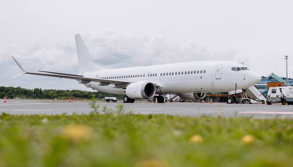 Boeing 737 MAX 8 joins Ascend Airways' fleet, offering improved performance and passenger comfort.